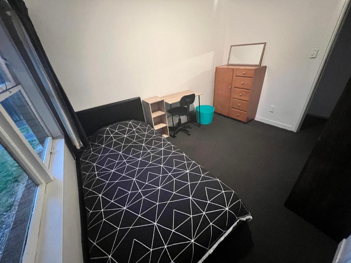 Single Room #1 Or #3 - Homestay Family Home - No Breakfast Hamilton Zewnętrze zdjęcie